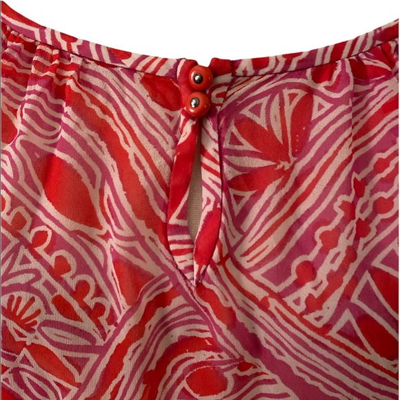 Trina Turk Silk Pink Red Tunic Blouse w/ Keyhole Opening - S - Picture 4 of 13